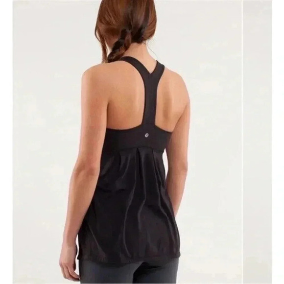 Lulu Lemon Women’s Power Dance Tank Top Racerback Loose Black Shelf Bra Size 6 - Picture 2 of 14